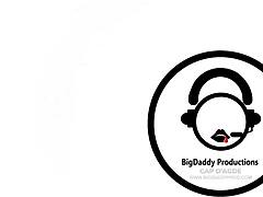 emma tries her first webcam session with friends online