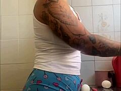 I want some gentle affection on my big pussy while flashing it in public, come on