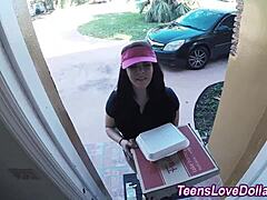 Real amateur gets facial in high definition