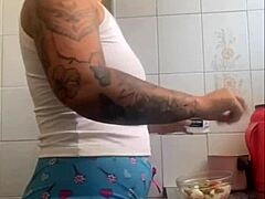 I want some gentle affection on my big pussy while flashing it in public, come on