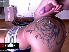 Novinha gostosa tatuada senta gostoso no pau grande grosos do dotado in athletic Brazilian girlfriend pov with small tits.