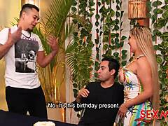 Sexmex - Threesome Ulang Tahun Haide Unique
