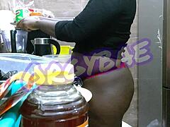 Swingers wives in homemade group action, ebony ass in panties and thong. 😈👯‍♀️