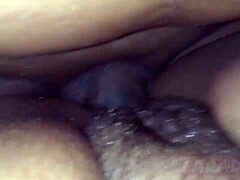 Puta Safada Engolindo Minha Mão Com A Buceta