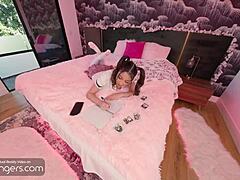 hey xxlayna marie why are you banging that pool guy with blowjob and cumshot to punish your ex?