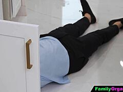 Naughty School Teen Rides Stuck Daddy in Kitchen