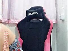 showin off my wet pussy for u studs wanna pound it motel fuck me hard