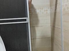 Casera Colombiana Curvy Latina Collects Rent Behind Cameras Pov