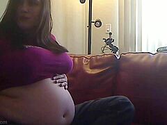 hey look at azismiss stuffing her bbw belly with ice cream