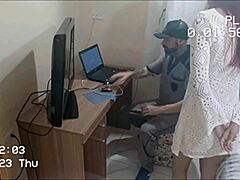 Safada housewife takes perverted maintenance man's load on ass