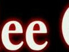 Big-Tit-MILF Charlee Chase reitet Fan-Schwanz tief