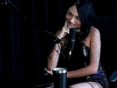 whoa she started as hooker got greedy now dominatrix!! paty raven 😈🔥