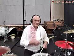 Aimee Spreads Legs Wide for Mommy Milf Toy Play