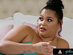 Lesbian Strangers Sophia Burns & Ashlyn Peaks Hide And Fuck