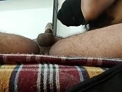 Hardcore indian aunty pussy close-up!