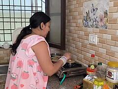 Desi housewife seduces muscular friend for dirty deepthroat gaping