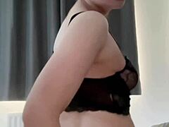 omg i'm so horny playin with toys n squirting bad 😩💦