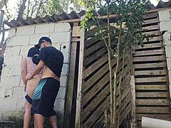 brazilian wife tempts builder with her fat ass in shorts 😏🍑💦