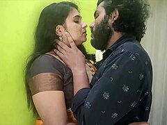 sauteli behen ki chhuti jawani kholte hue anal fisting creampie