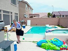 Lazy dude pounds home inspector milf's big ass hard