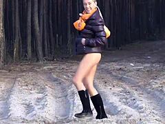 waldspaziergang flashing pussy cumshot jerk off bliss