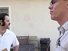 step gd fucks architect on lawn for neighbors 😏🌿🔥