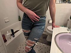 hey watch this cute amateur gf pee desperately in shower 😜💦