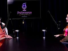 essa ninfomaníaca swinguer precisou terapia mas agora atende politicos com natasha fiore em lingerie vermelha sheer