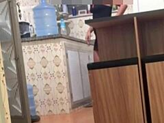 Belinha Hotwife's Double Delivery Mouthfuls Tempt Beach Lovers