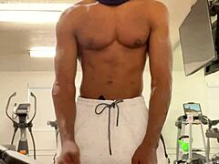 working out neck and shoulders outdoors california