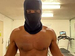 working out neck and shoulders outdoors california