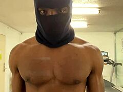 working out neck and shoulders outdoors california