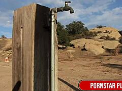 Mindi mink munches samantha rone's wet curvy cunt deep in wild outdoors