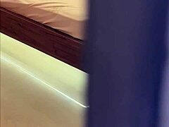 ATRAPO A Mi MADRENA NALGONA CALIENTE Y LE Saco LA LECHE EN SU CULO