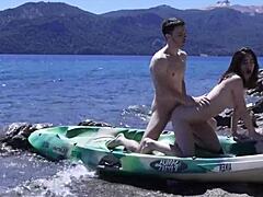 Horny 18+ Couple Caught Screaming on Public Beach Cumshot