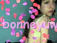 check out bonneyuwu's cute pigtails in rosa pics and video