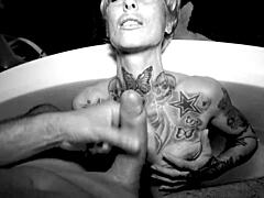 ready for bathroom fuck with milf vicky and andy-star?