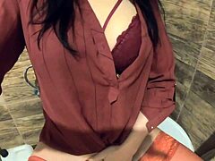 milfycalla's pussy salt pee taste adventure in leggings preview