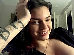 hot sexy big tits girl flashes boobs horny tease!