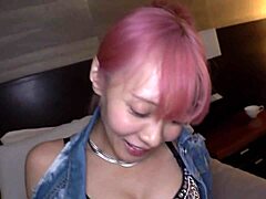 派手髪パイパン爆乳ギャルがamateur povでcowgirl doggystyle missionaryに犯されるパート2