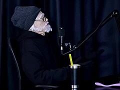 você quer ver a safada damiana com vovô moai no porn cast brazil cheia de putaria parte 7?