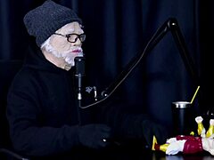 você quer ver a safada damiana com vovô moai no porn cast brazil cheia de putaria parte 7?