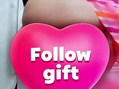 Wanna see this Indian aunty dance and flash her boobs?