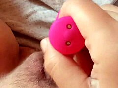 Bold Milf Spreads Her Juicy Pussy Wide Open