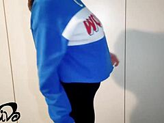 ragazza coi tacchi mi fa deepthroat sloppy blowjob sputin sul linga poi ingoia tutto da slut girlfriend roommate