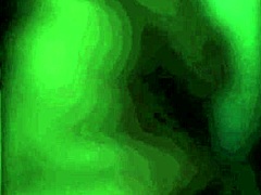 La novia de mi amigo me da unos sentones calientes y jugosos