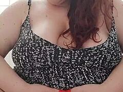 natasha moneta's big bbw ass and tits peeing fetish closeup