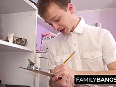 Stepsister Gianna deflowers nerd Alex Jett