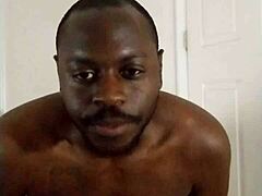 Romantic Jeans Sketch Worships Curvy Woman in Free Artistic Session