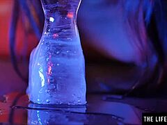 whoa she's stuffing that huge ice dildo up her tight asshole 😱🍦